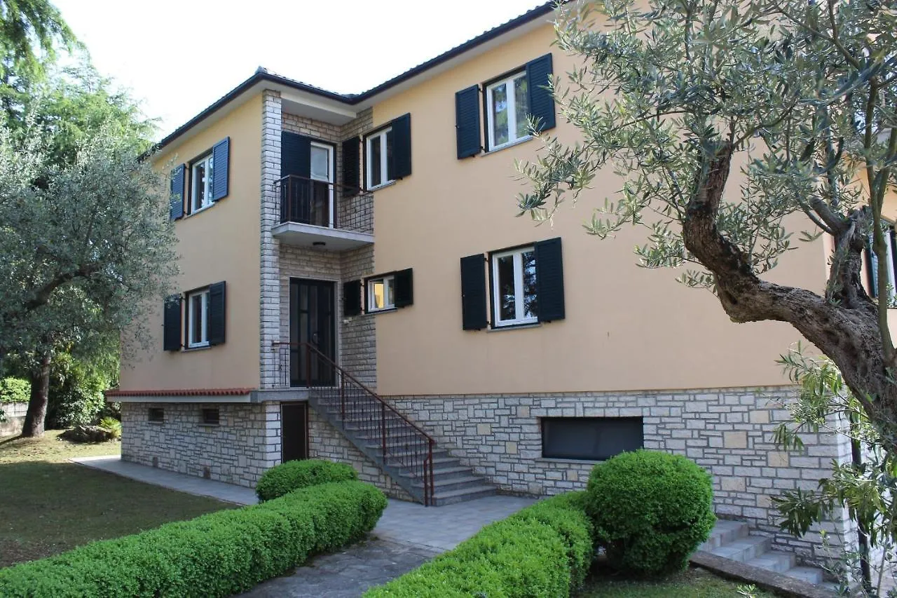 Casa Monte Mulini With Parking Rovinj Apartment