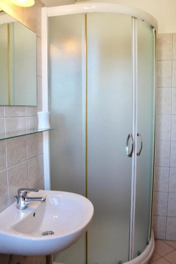 Casa Monte Mulini With Parking Rovinj Apartment