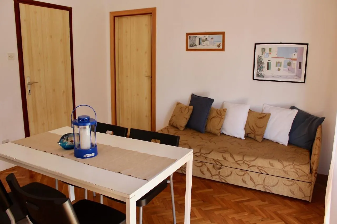 Apartment Casa Monte Mulini With Parking Rovinj Croatia